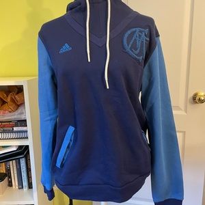 ADIDAS HOODIE WOMEN SIZE M